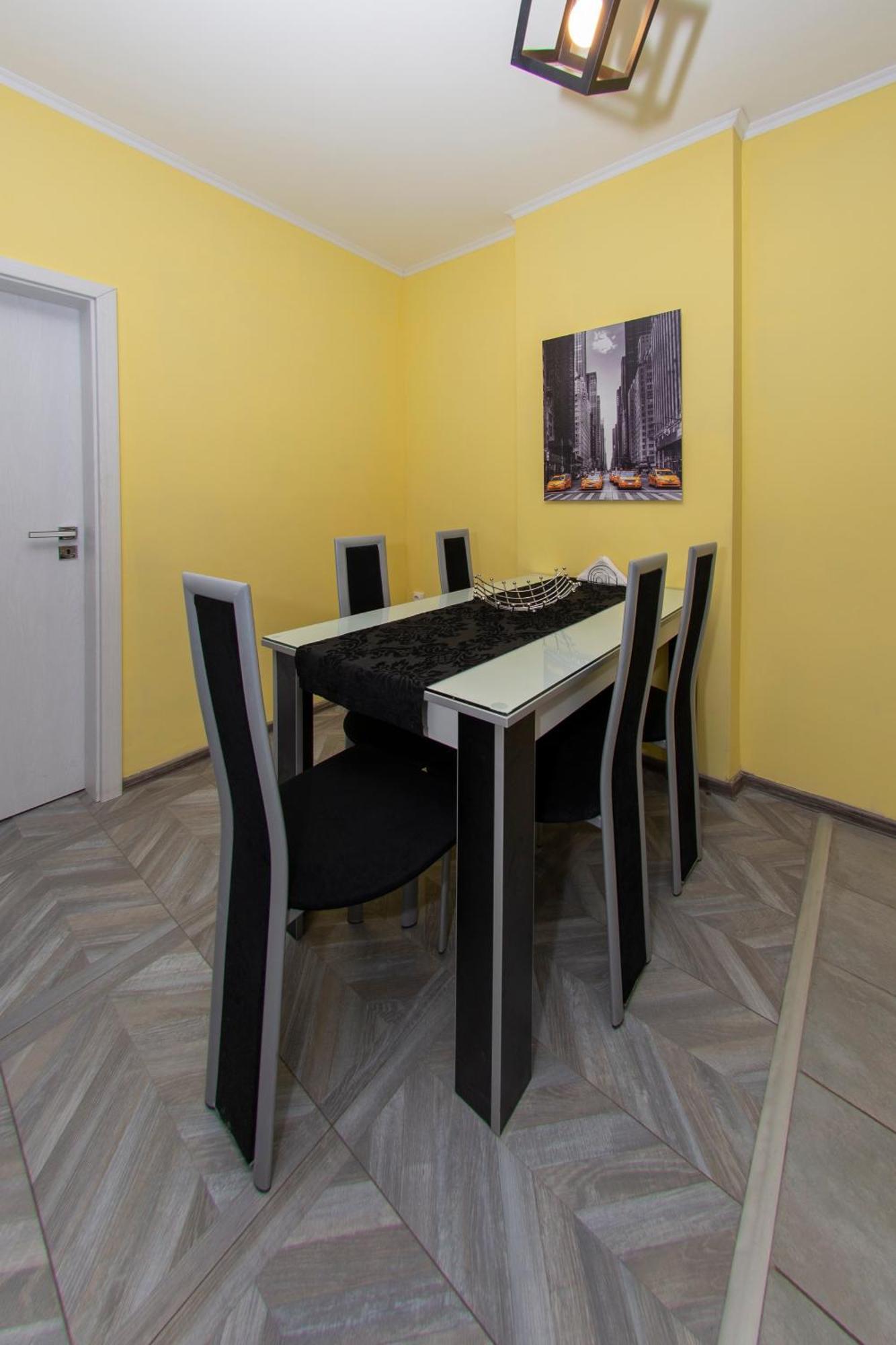 The Yellow Appartment Sofia Eksteriør billede